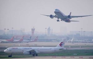 چین تعلیق پروازهای بین المللی مرتبط با مبتلایان به کووید را کوتاه کرد
