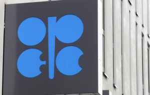 کاهش قیمت نفت خام به دلیل ناامید شدن شاخص‌های PMI چین در آستانه اوپک پلاس.  برای WTI کجا؟