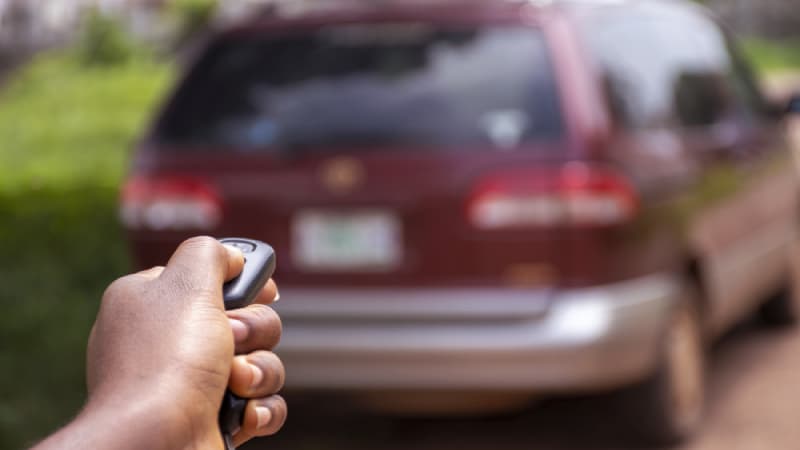 ۱۰ نکته مهم هنگام خرید خودرو دست دوم که اگر ندانید سرتان کلاه می‌رود!