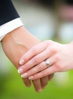 ازدواج بامرد کم سن تر؛ درست یا غلط؟