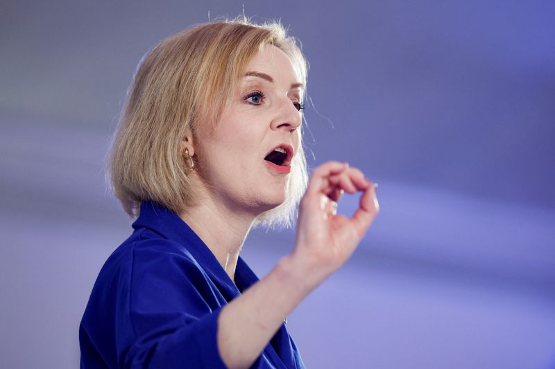 پوند در دوره 2 ساله به عنوان خرپا نزدیک به پیروزی رهبری است