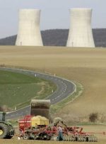 اسلواکی ها در حالی که اروپا با بحران انرژی دست و پنجه نرم می کند، نیروگاه هسته ای جدید را تامین می کند