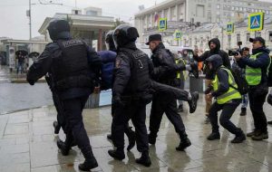 بیش از 730 نفر در اعتراضات ضد بسیج در سراسر روسیه بازداشت شدند