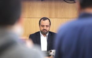 خبر خوب وزیر اقتصاد برای فرهنگیان/ سرنوشت جاماندگان سهام عدالت