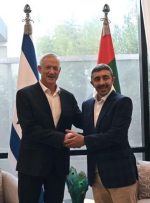 دیدار وزیر خارجه امارات با وزیر جنگ رژیم صهیونیستی در تل‌آویو