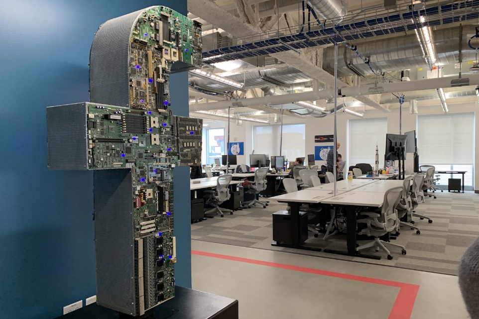 فیسبوک، در آمریکا دیجی‌کالا در ایران