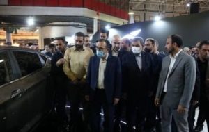 معاون اقتصادی ریاست جمهوری از آخرین دست آوردهای کرمان موتور بازدید کرد معاون اقتصادی ریاست جمهوری از آخرین دست آوردهای کرمان موتور بازدید کرد