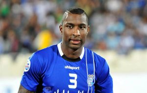 امضای ستاره فقید استقلال روی عکس خاطره‌انگیز/عکس