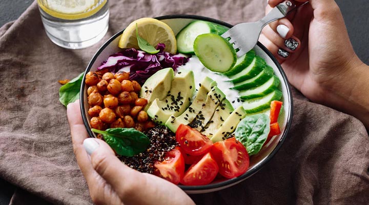 رژیم غذایی برای سینه خوش فرم