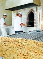 رئیس اتحادیه نانوایان سنگکی: هزینه پخت نان ۲۰۰ درصد و مصرف ۳۰ در صد افزایش یافته