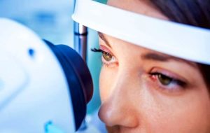 کیست یا پاپیلوم چشمی، چیست و چگونه درمان می شود؟