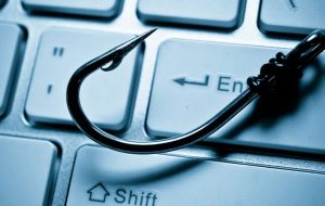 On-Chain Sleuth می گوید که کلاهبردار فیشینگ در 24 ساعت گذشته یک میلیون دلار از رمزارزها و NFT ها تخلیه کرده است.