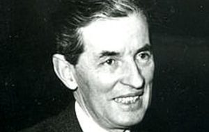 چگونه بخش خدمات، بهره وری اقتصاد را پایین می آورد؟ / مروری بر نظریات اقتصاددانی که کاهش نرخ بهره با پیشرفت فناوری را پیش بینی کرد چگونه بخش خدمات، بهره وری اقتصاد را پایین می آورد؟ / مروری بر نظریات اقتصاددانی که کاهش نرخ بهره با پیشرفت فناوری را پیش بینی کرد