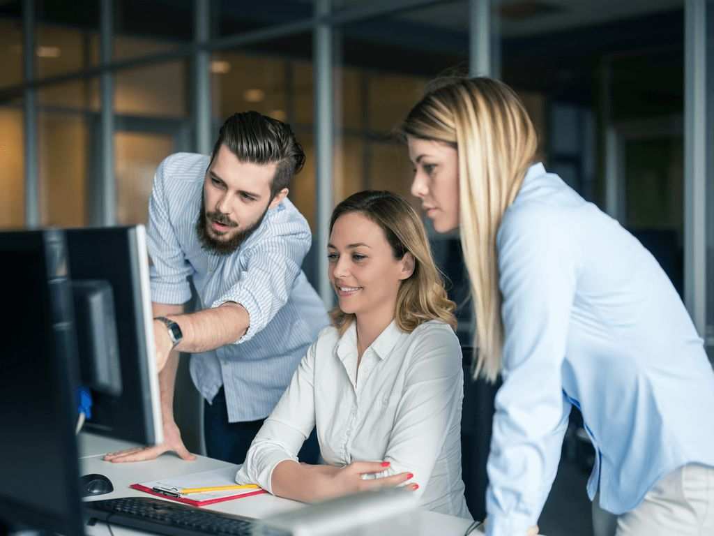 رفتار حرفه ای