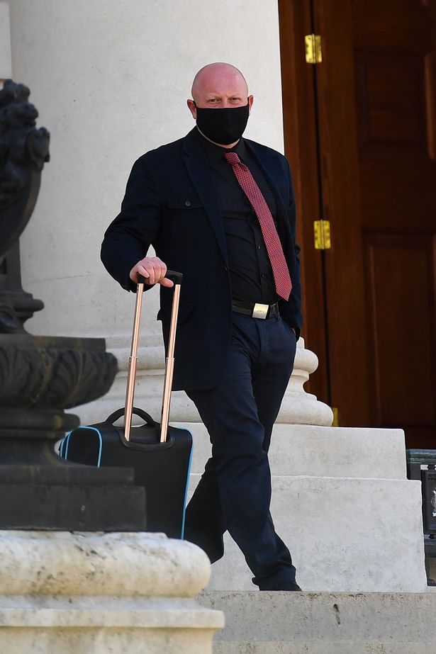 بازیکن سابق لیورپول قاچاقچی از آب درآمد!