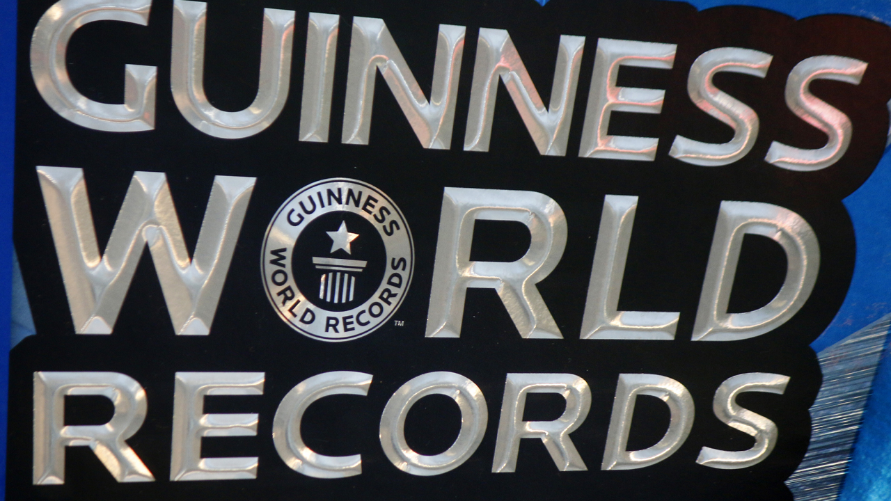 بیت کوین به عنوان «اولین ارز دیجیتال غیرمتمرکز» به کتاب رکوردهای جهانی گینس اضافه شد.