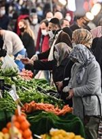 تورم مواد غذایی ایران بالای ۳۰ درصد است