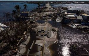 عملیات جستجو در فلوریدا دوبرابر شد و تعداد کشته ها به 100 نفر رسید