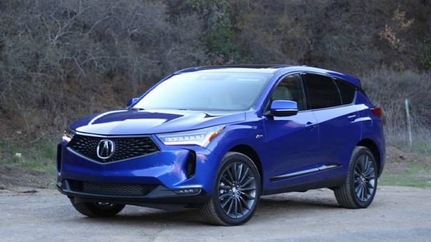 آکورا RDX جزو بهترین خودروها برای زمستان