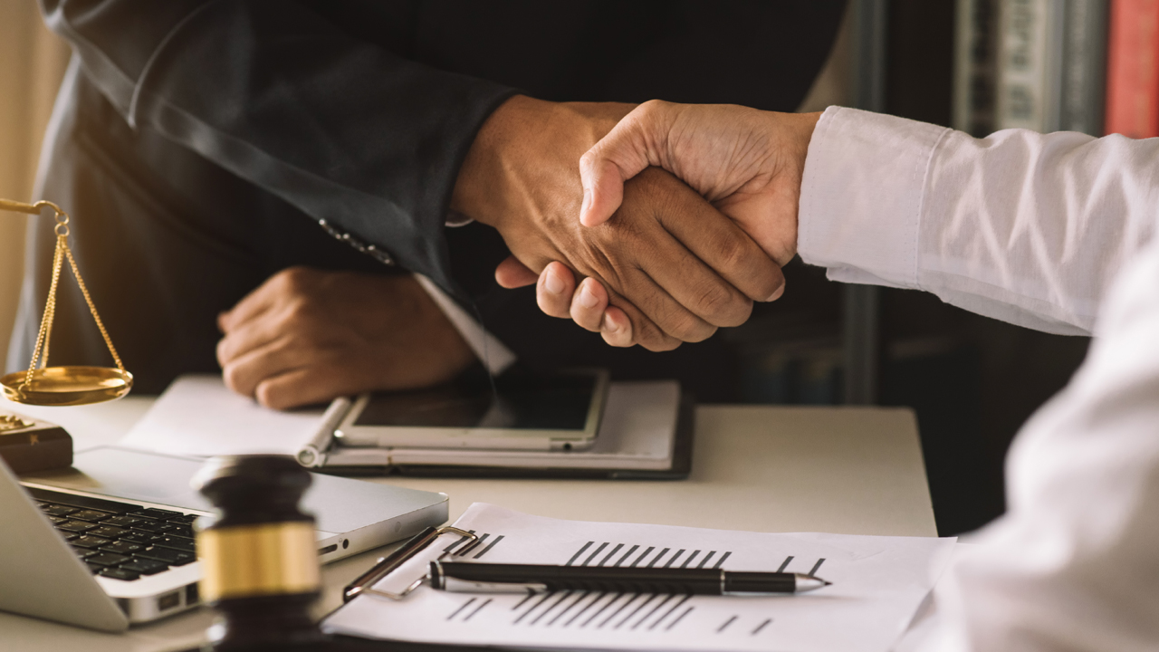 منابع می گویند که مدیر عامل FTX می باید، فروش دارایی کریپتو وام دهنده سلسیوس ورشکسته برنامه ریزی شده است