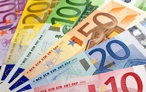 پایین آمدن یورو/دلار به عنوان دیوار برابری همچنان ادامه دارد