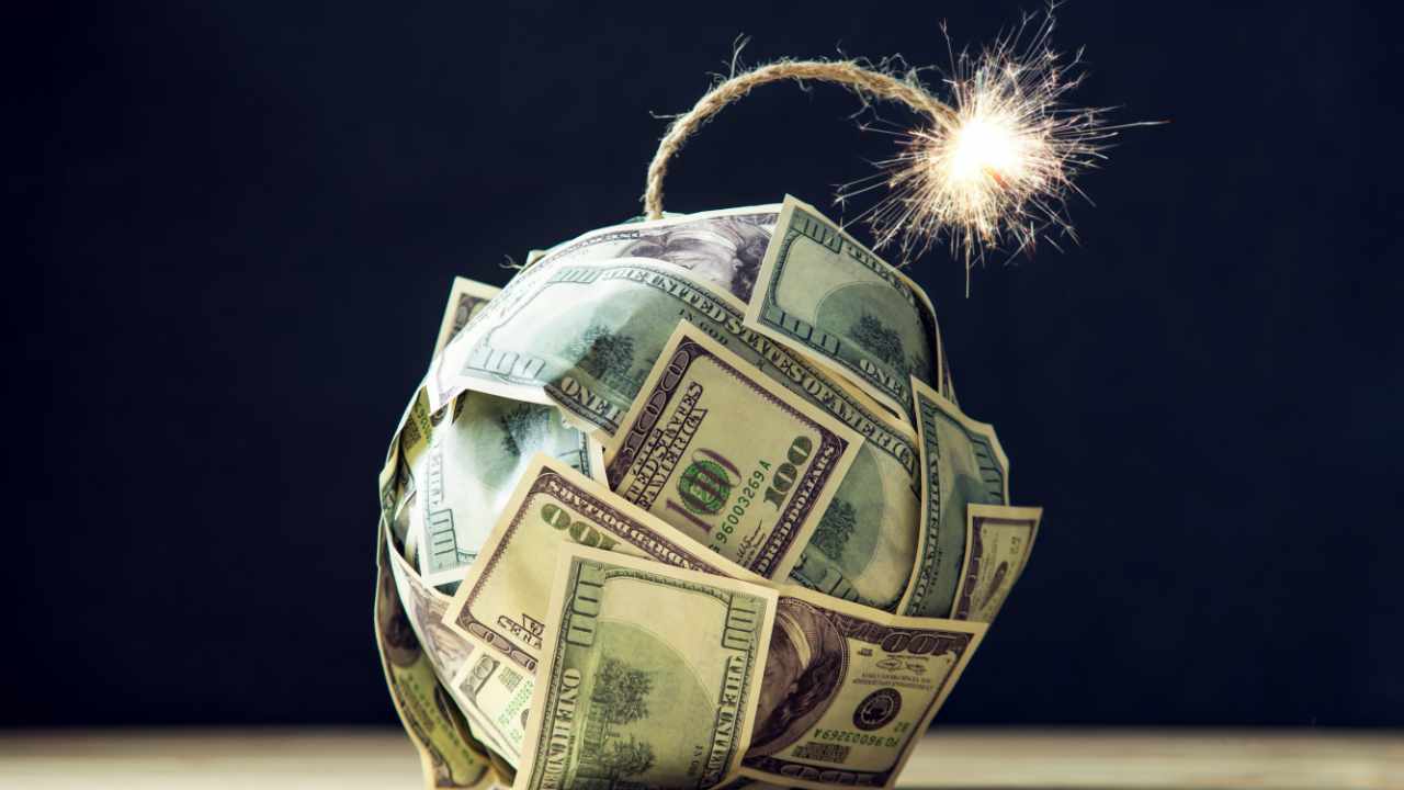 پیتر شیف، اقتصاددان هشدار داد که دلار آمریکا سقوط خواهد کرد - می گوید 