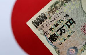 کاهش ین ژاپن در حالی که گزارش آمامیا به عنوان فرماندار BOJ توسط Investing.com نشان می دهد