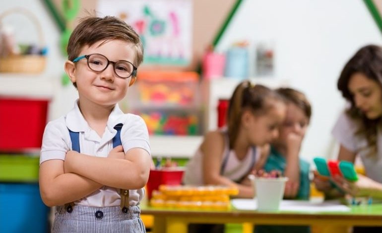 تربیت فرزند + ۱۰ کار که کودکان پیش از رفتن به مدرسه باید یاد بگیرند