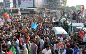 صفحهٔ درخواستی شما یافت نشد.