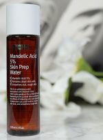 ماندلیک اسید؛ فواید آن برای پوست و نحوه مصرف