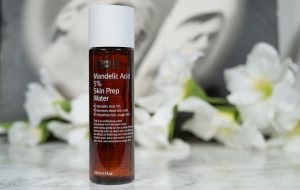 ماندلیک اسید؛ فواید آن برای پوست و نحوه مصرف