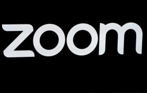 Zoom پیش بینی سود سالانه را بر اساس تقاضا برای خدمات ویدئو کنفرانس افزایش می دهد