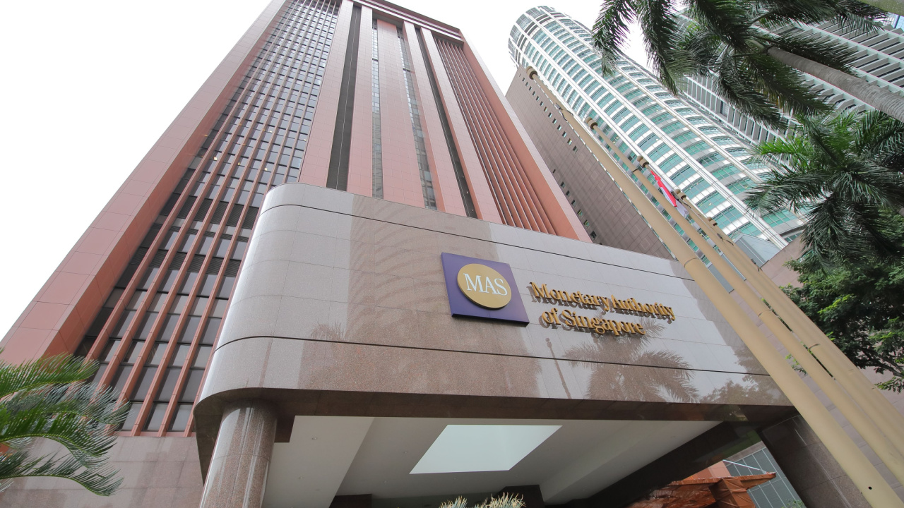 بانک مرکزی سنگاپور می گوید صرافی های ارز دیجیتال باید با تحریم های روسیه مطابقت داشته باشند