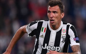 به این دلیل از رونالدو محبوب‌تر بودم!