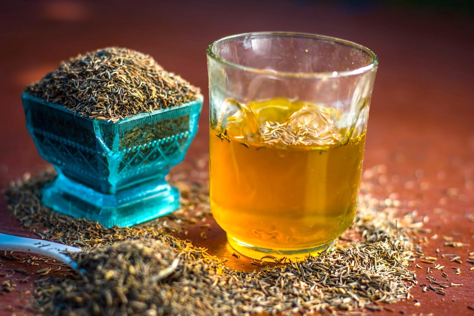 چگونه آب زیره سبز درست کنیم؟