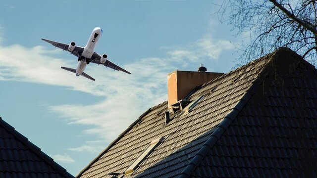 جابه‌جایی فرودگاه مشهد در حال حاضر امکان‌پذیر نیست/ هزینه ۱۵۰ میلیاردی برای روشنایی باند