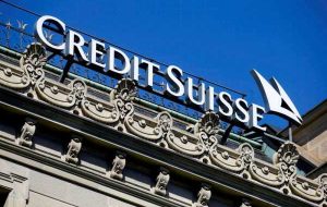 سهام Credit Suisse با کاهش حق اشتراک به پایین ترین سطح خود رسید