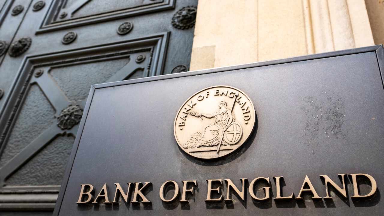 معاون بانک انگلستان: سقوط FTX نیاز فوری به مقررات سختگیرانه تر رمزنگاری را برجسته می کند