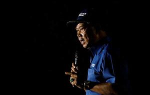 محی الدین نخست وزیر سابق مالزی مدعی پیروزی در انتخابات سراسری شد