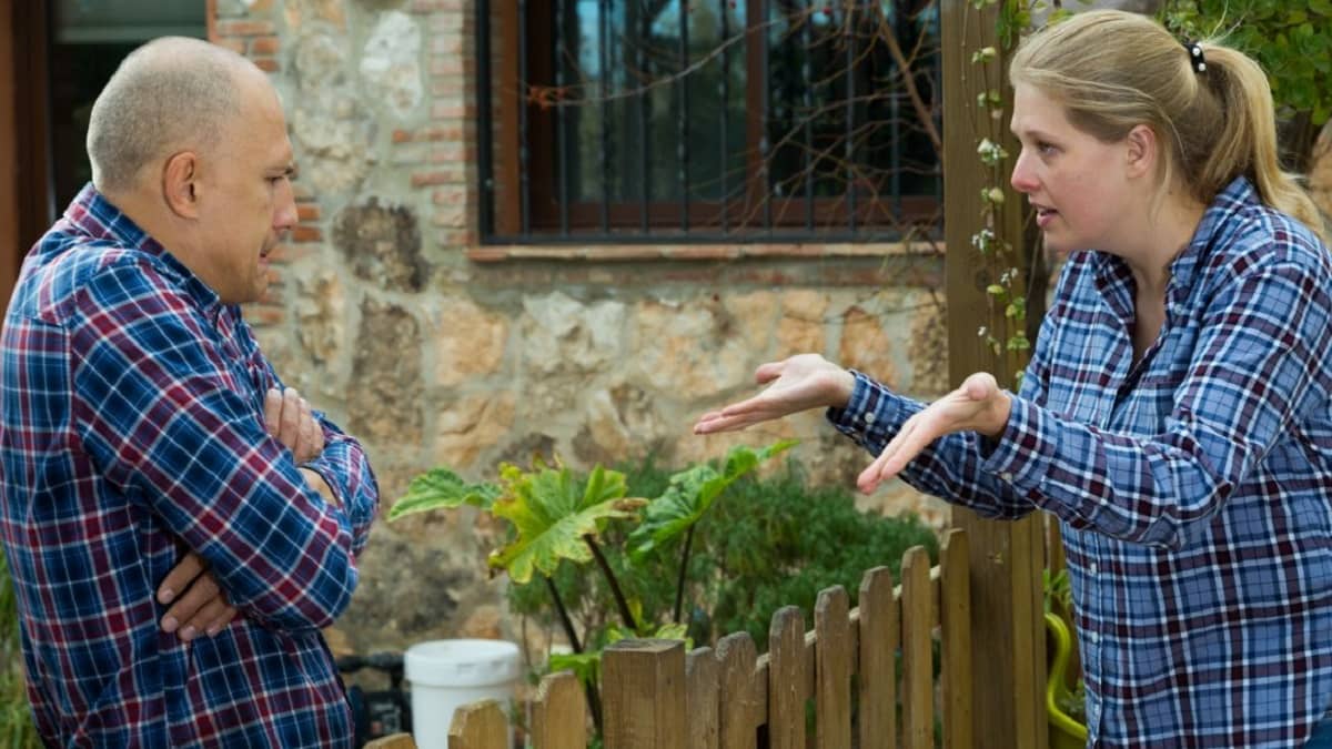 ارتباط با همسایه ها