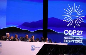 کشورها بر سر صندوق “زیان و ضرر” توافق کردند، معامله نهایی COP27 گریزان است