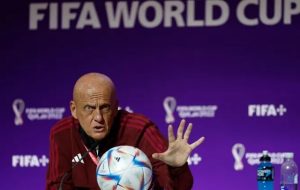 کولینا: داوران زن می‌توانند بازی‌های همه تیم‌ها را قضاوت کنند