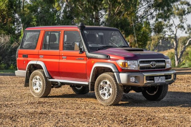 toyota landcruiser 70 series