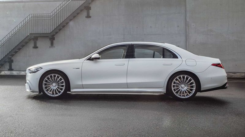 مرسدس AMG S 63 E پرفورمنس