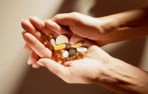 آیا مکمل برای پوست شاداب لازم است؟ + ۶ مکمل اثربخش