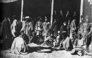 این غذاهای بازاری در تهران قدیم رونق داشت/ چگونه چلوکباب معروف در حمام طبخ شد؟ + عکس ها