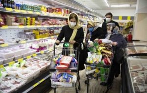 بهانه‌های دلاری در بازار مواد غذایی / افزایش قیمت‌ها در بازار کالاهای اساسی از میوه تا برنج