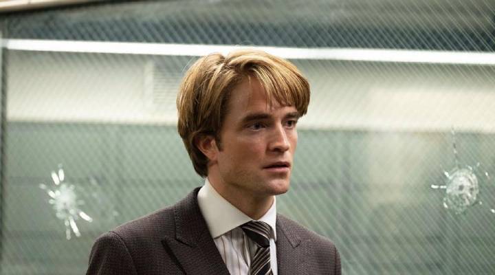 نمایی از فیلم تنت یک فیلم سینمایی درباره جهان های موازی