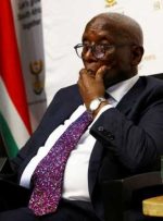 ANC حاکم آفریقای جنوبی روز یکشنبه برای بحث درباره سرنوشت رئیس جمهور تشکیل جلسه می دهد