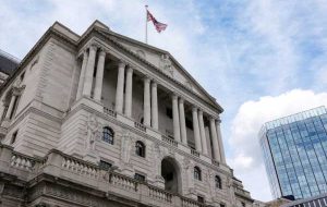 بانک مرکزی انگلستان 1.4 میلیارد پوند گیلاس با قدمت طولانی و شاخص می فروشد.